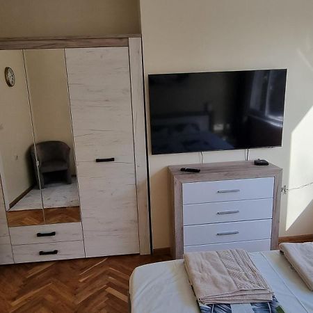 Central Luxe Apartament Mimoza Варна Екстериор снимка